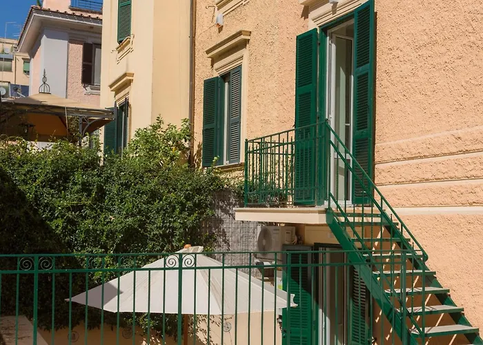 Romantica Family Near San Giovanni *